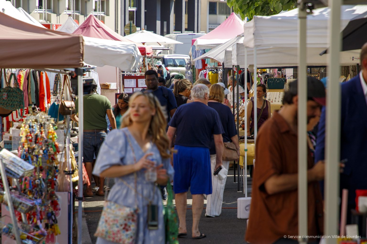 Lourdes : Marché nocturne, le 6 août