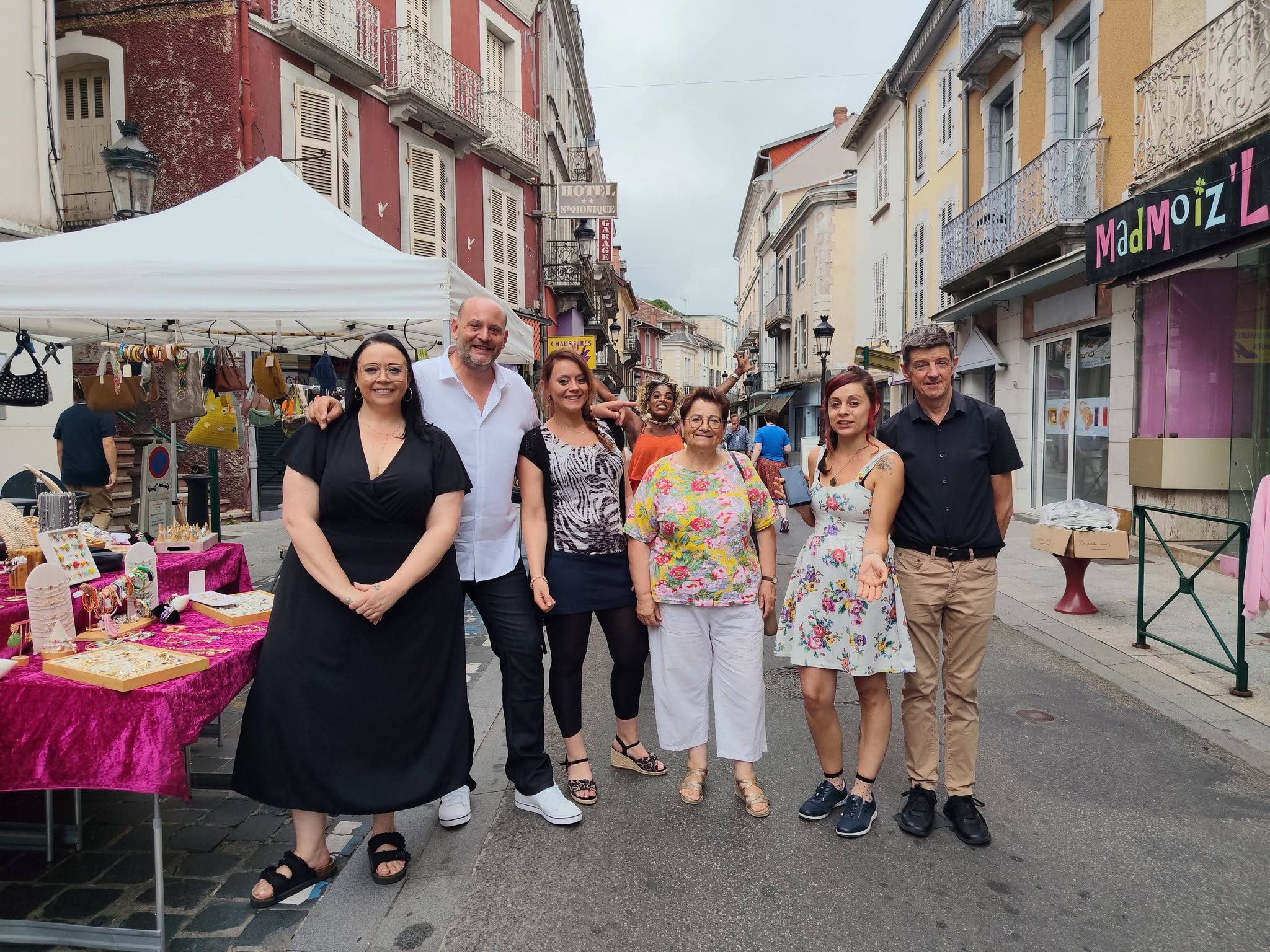 Lourdes : de bonnes affaires à la Braderie d’été des commerçants