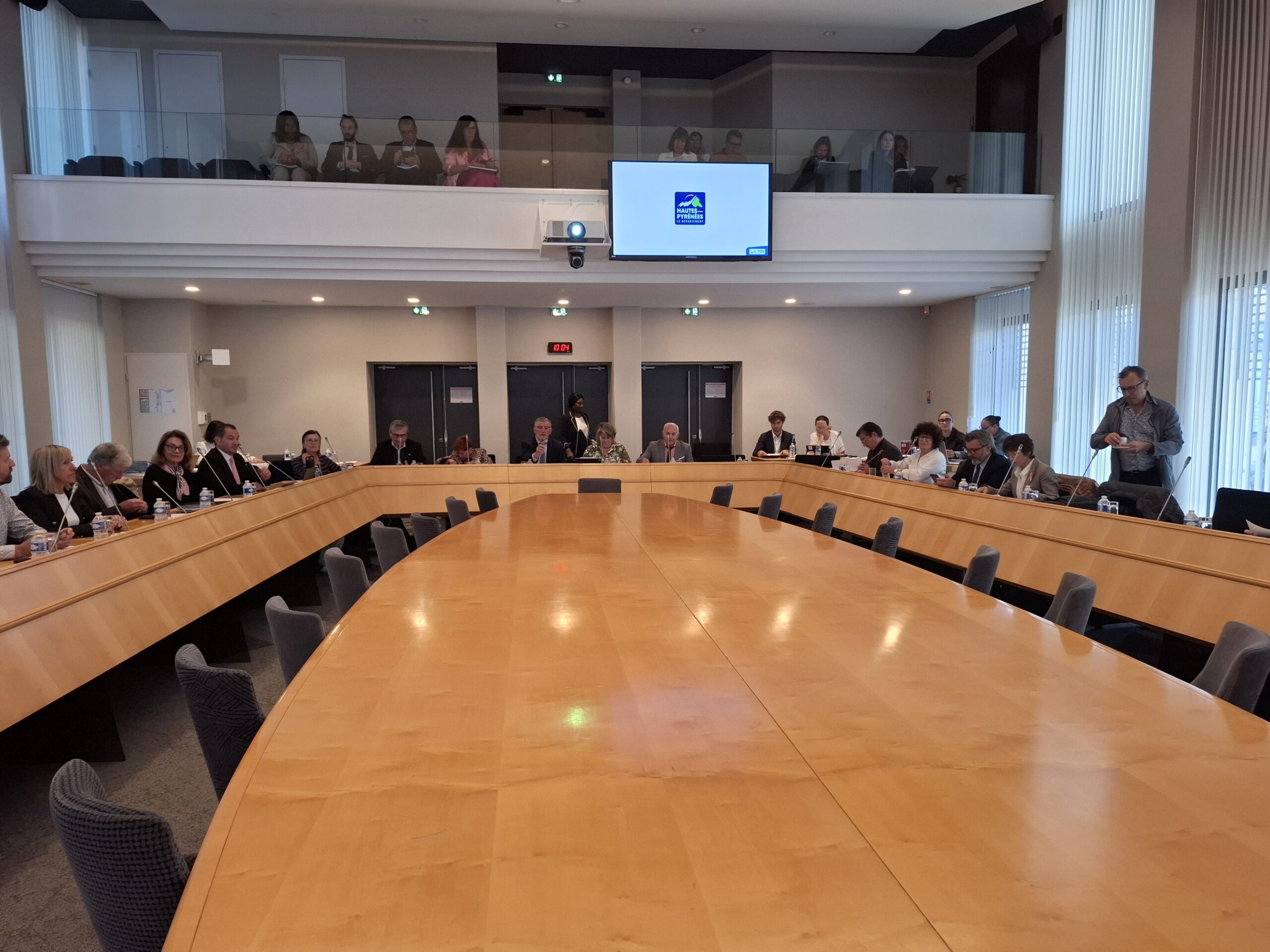 Tarbes : Séance plénière du Conseil départemental, priorités aux collèges et création d&rsquo;une agence départementale du numérique